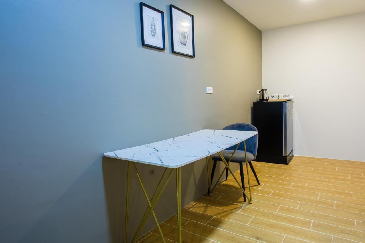 Zayn Express & Suites Bangkok Ngoại thất bức ảnh