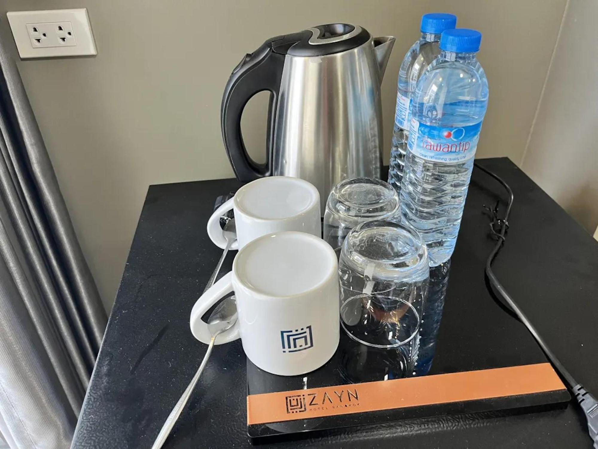 Zayn Express & Suites Bangkok Ngoại thất bức ảnh